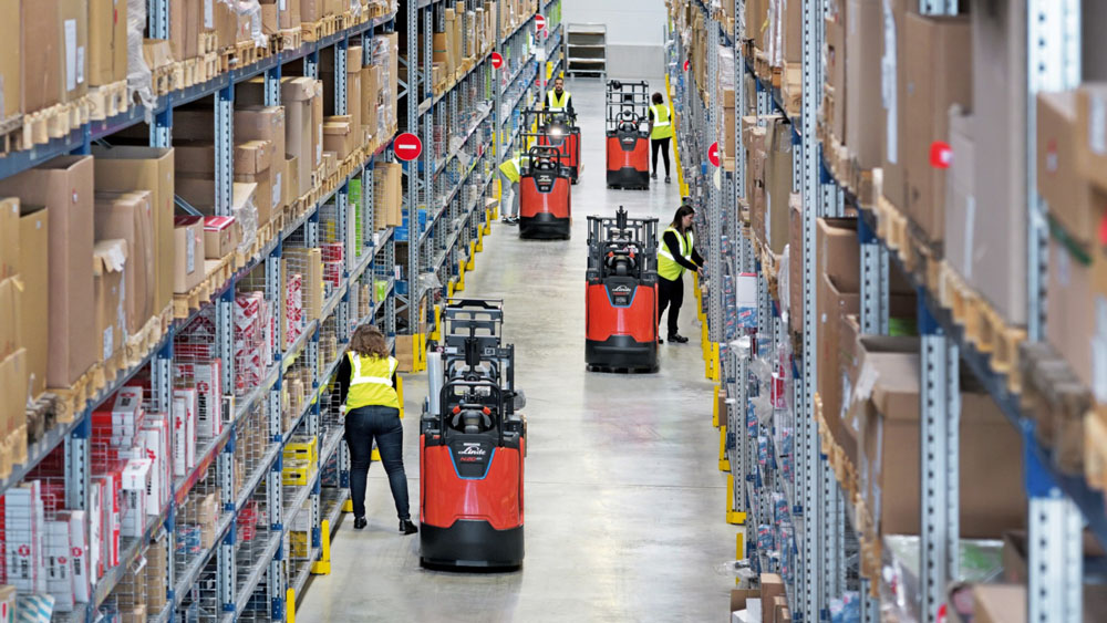 warehouse pickers staffing
